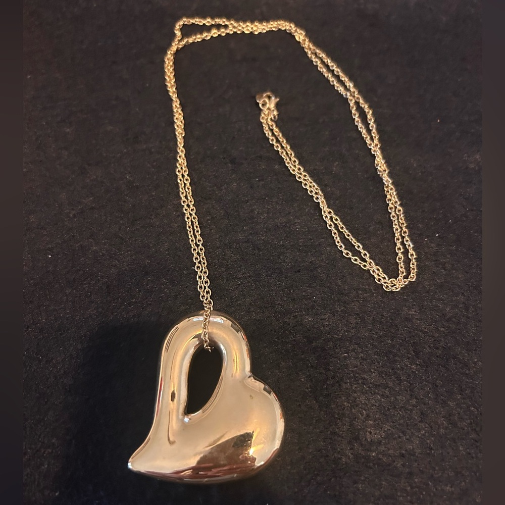 Vintage 80’s AVON Goldtone Heart Pendant